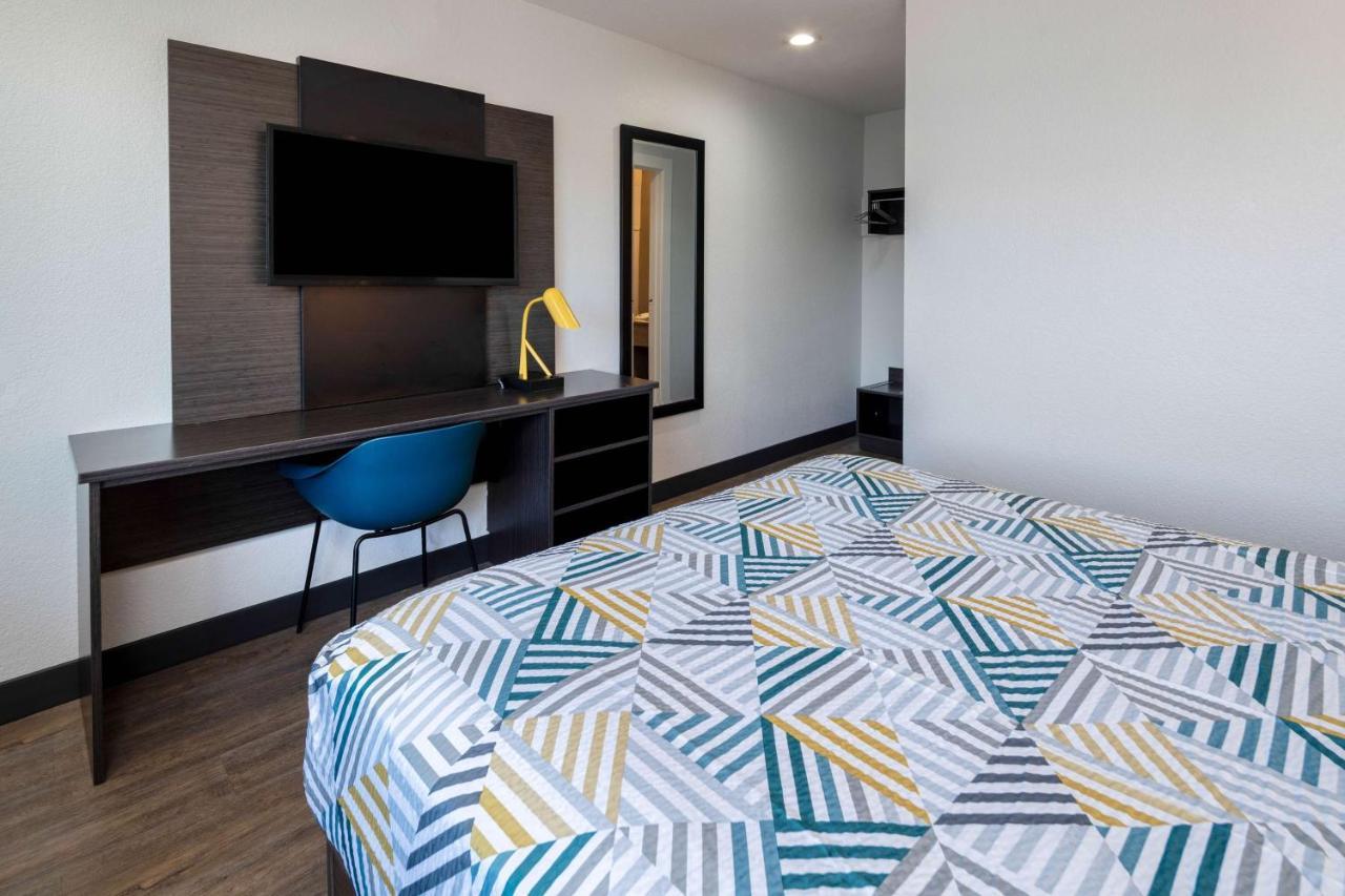 Motel 6-Fontana, Ca ภายนอก รูปภาพ