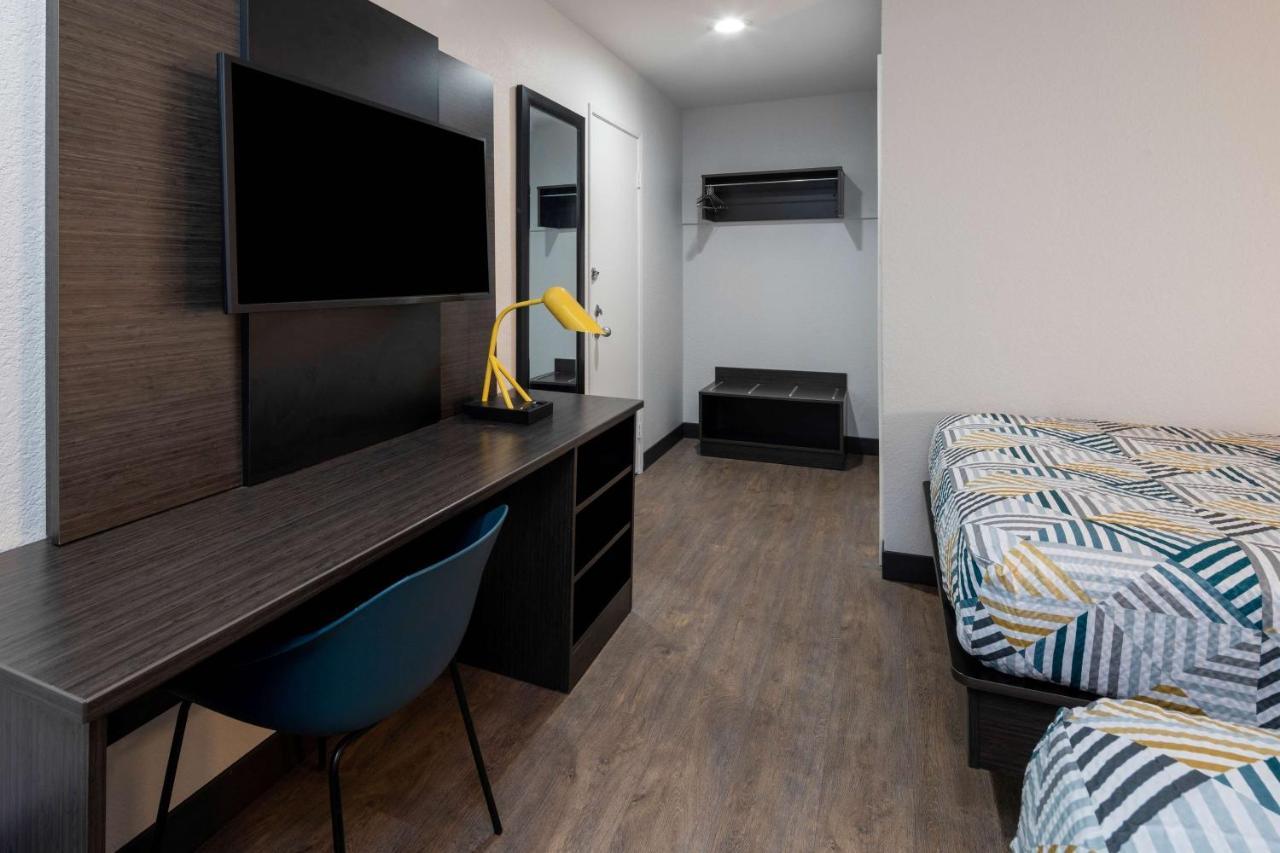 Motel 6-Fontana, Ca ภายนอก รูปภาพ