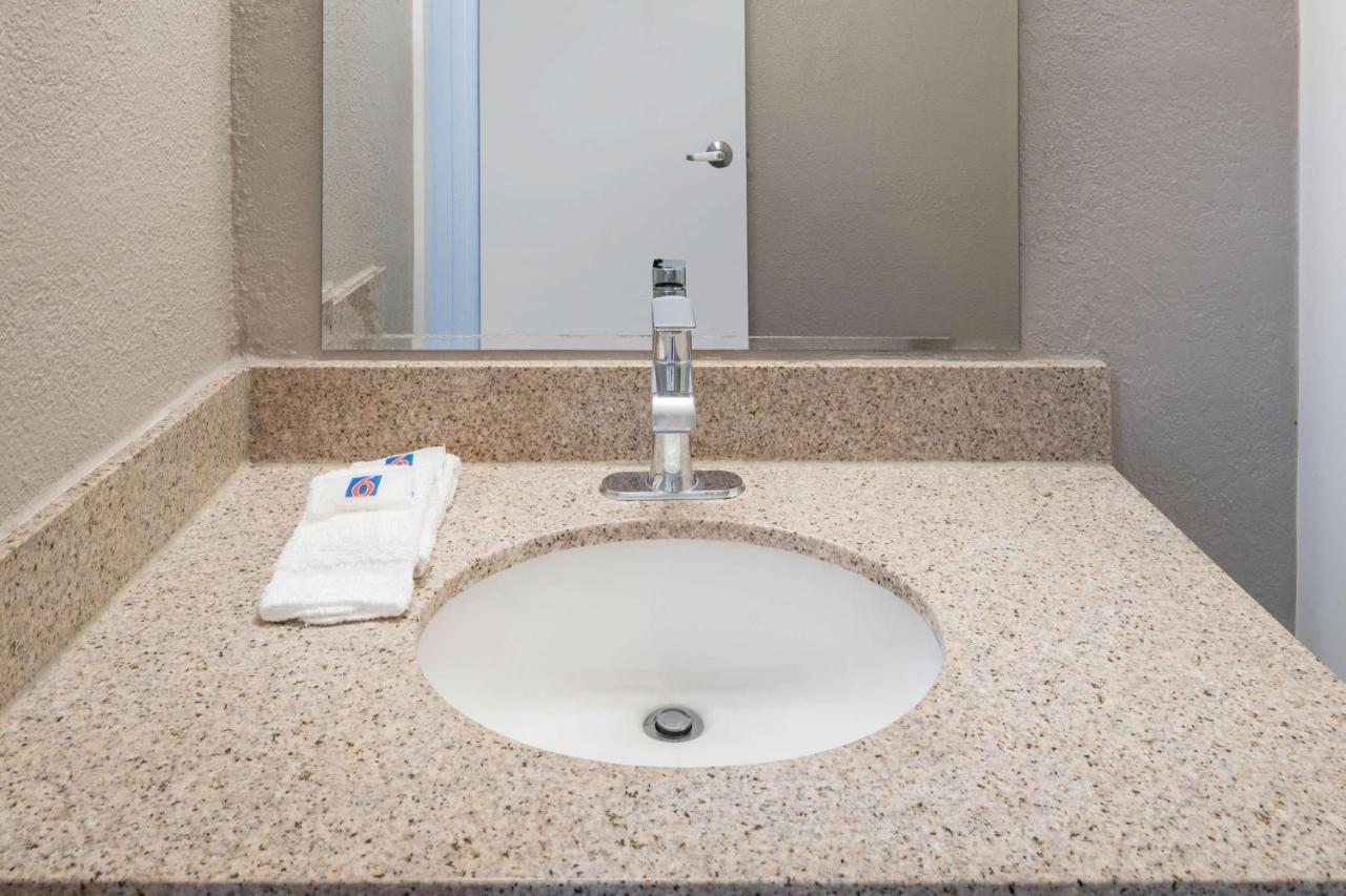 Motel 6-Fontana, Ca ภายนอก รูปภาพ