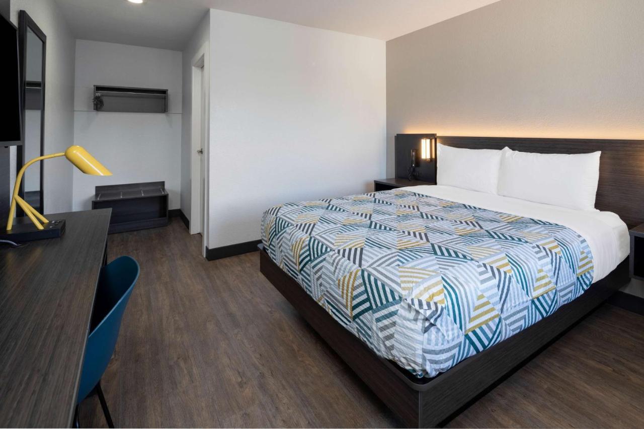 Motel 6-Fontana, Ca ภายนอก รูปภาพ