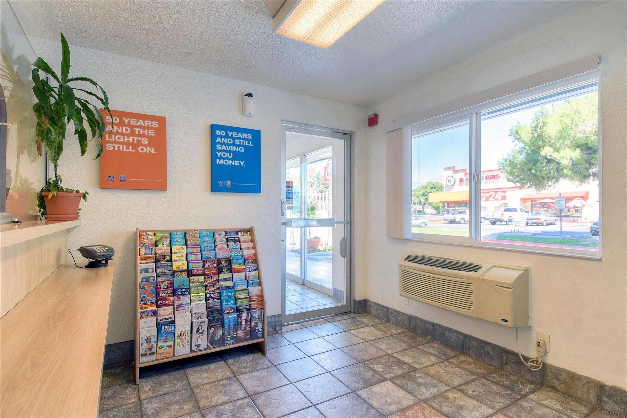 Motel 6-Fontana, Ca ภายนอก รูปภาพ